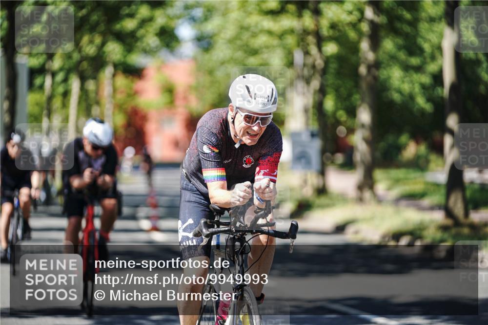 09.08.2026 - GEWOBA Citytriathlon Bremen Michael Burmester http://msf.ph/oto/9949993 09.08.2026 13:01:38 Radfahren 587, 631, 669, 690, 729, 746, 775, 859, 862, 878, 991, 1014, 1120 meine-sportfotos.de