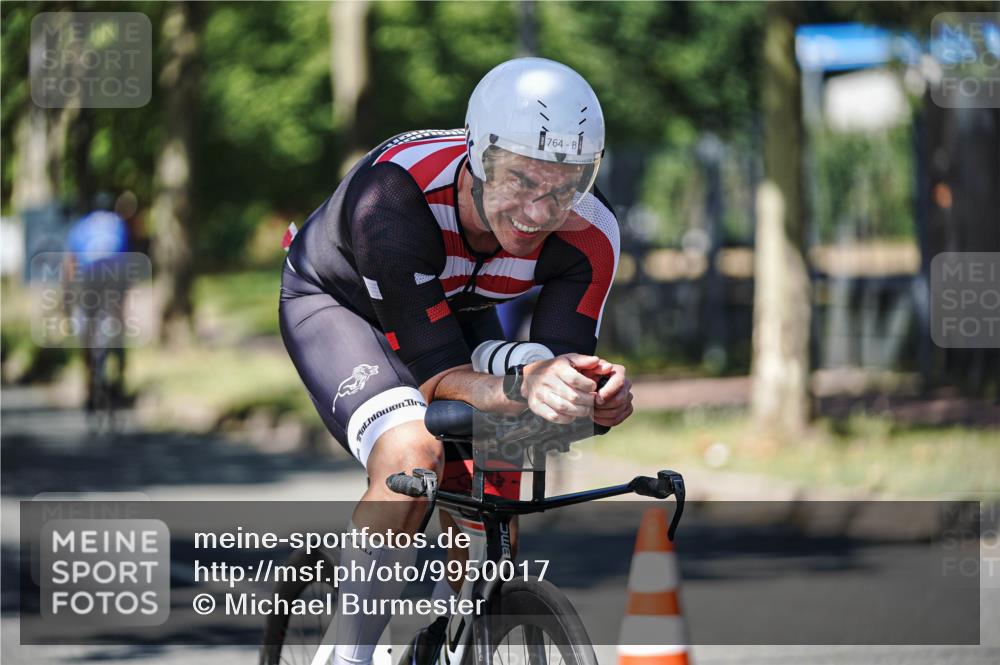09.08.2026 - GEWOBA Citytriathlon Bremen Michael Burmester http://msf.ph/oto/9950017 09.08.2026 13:01:50 Radfahren 587, 631, 690, 729, 746, 764, 775, 813, 831, 889, 1014, 1120, 1125 meine-sportfotos.de