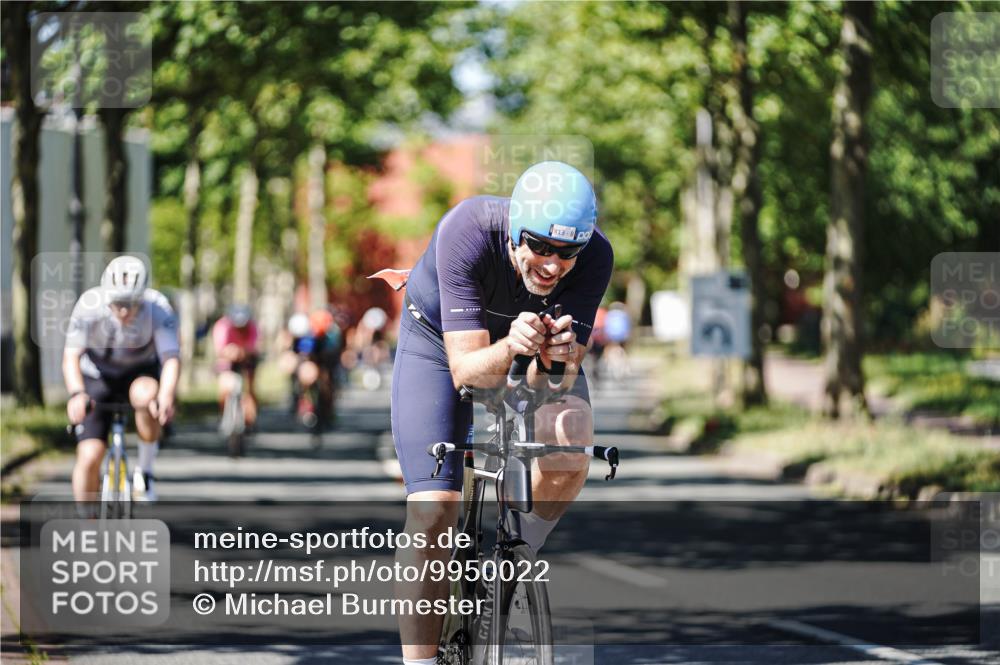 09.08.2026 - GEWOBA Citytriathlon Bremen Michael Burmester http://msf.ph/oto/9950022 09.08.2026 13:01:58 Radfahren 546, 610, 729, 731, 746, 764, 813, 831, 887, 889, 957, 1125 meine-sportfotos.de