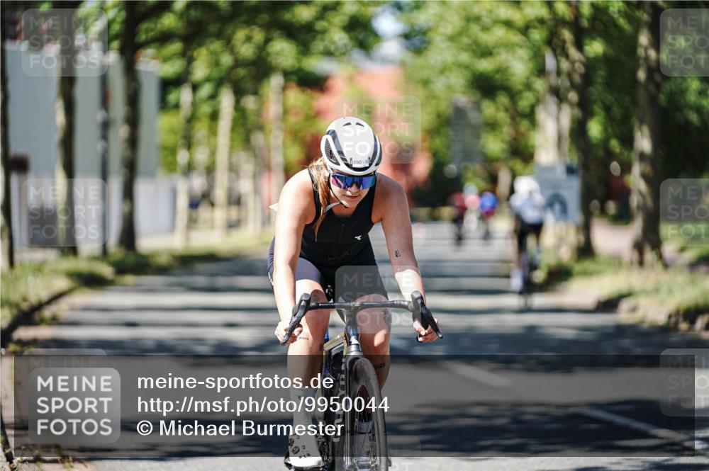 09.08.2026 - GEWOBA Citytriathlon Bremen Michael Burmester http://msf.ph/oto/9950044 09.08.2026 13:02:14 Radfahren 546, 629, 676, 887, 890, 957 meine-sportfotos.de