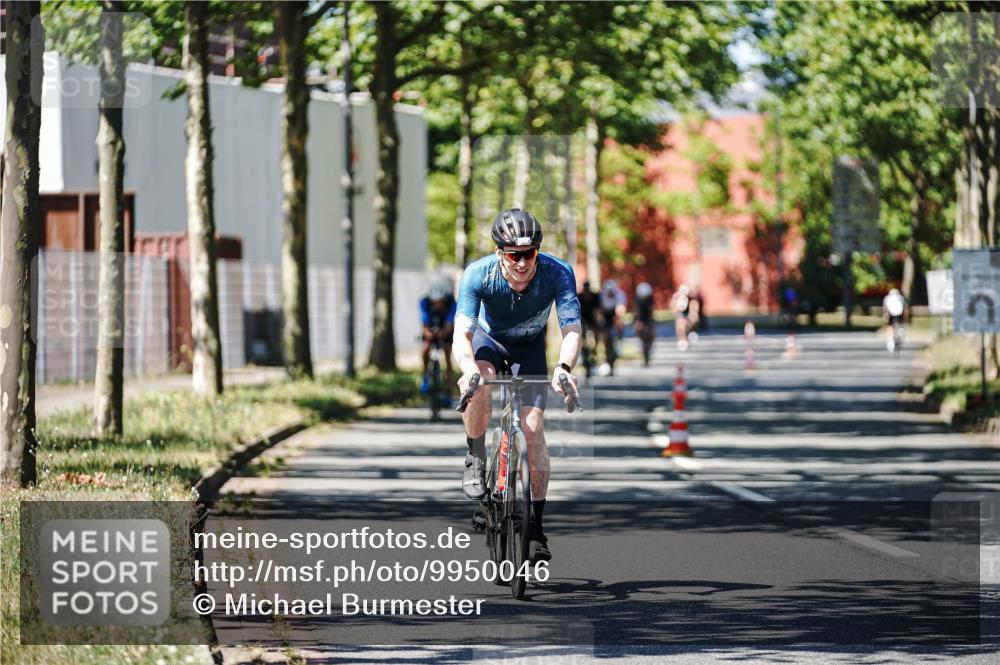 09.08.2026 - GEWOBA Citytriathlon Bremen Michael Burmester http://msf.ph/oto/9950046 09.08.2026 13:02:22 Radfahren 629, 632, 676, 723, 890, 966, 1011 meine-sportfotos.de