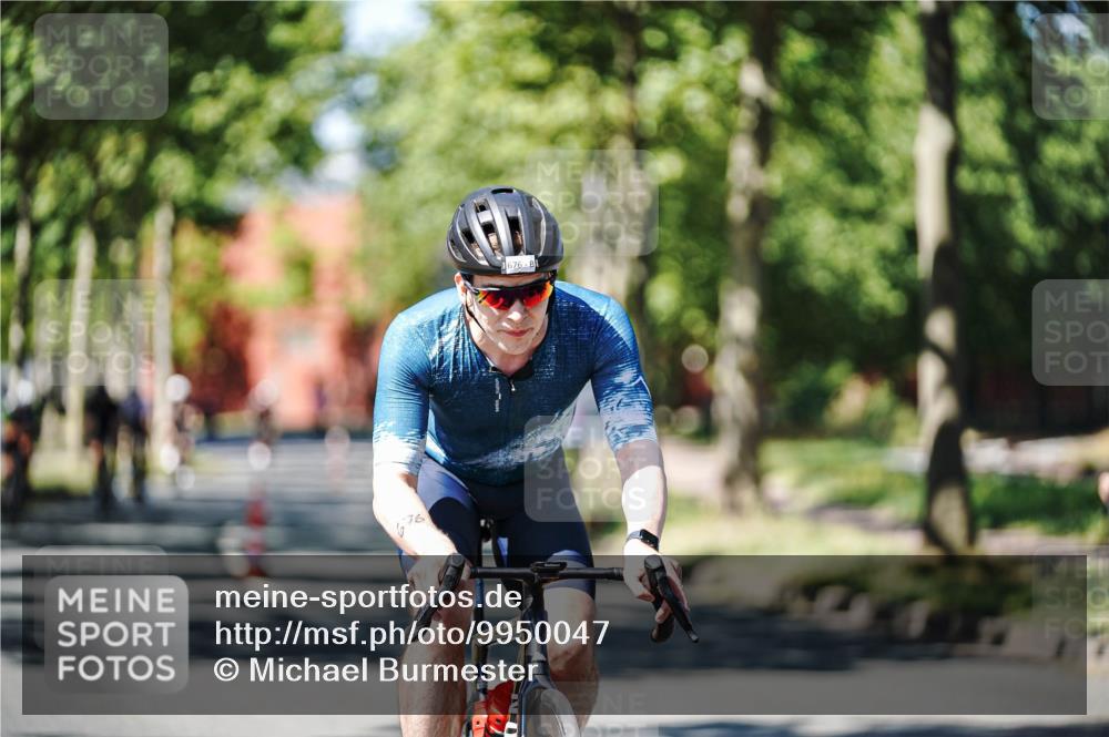 09.08.2026 - GEWOBA Citytriathlon Bremen Michael Burmester http://msf.ph/oto/9950047 09.08.2026 13:02:23 Radfahren 632, 676, 723, 791, 890, 966, 1011 meine-sportfotos.de