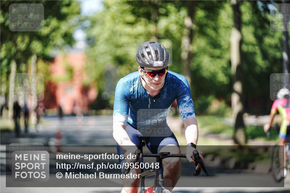 09.08.2026 - GEWOBA Citytriathlon Bremen Michael Burmester http://msf.ph/oto/9950048 09.08.2026 13:02:23 Radfahren 632, 676, 723, 791, 890, 966, 1011 meine-sportfotos.de