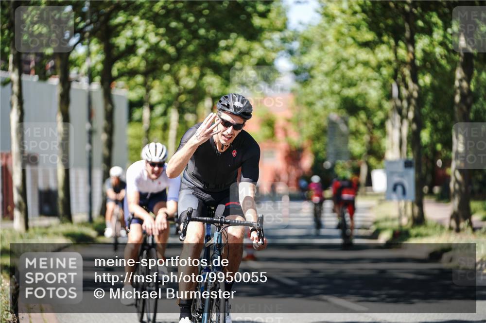 09.08.2026 - GEWOBA Citytriathlon Bremen Michael Burmester http://msf.ph/oto/9950055 09.08.2026 13:02:27 Radfahren 614, 632, 676, 723, 791, 873, 966, 1007, 1011 meine-sportfotos.de