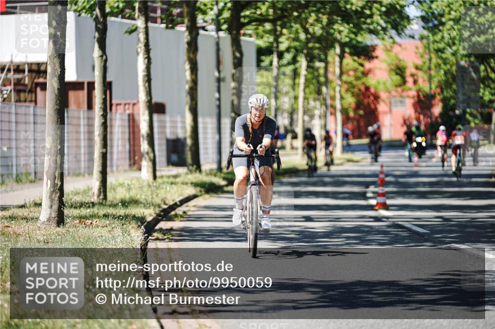 09.08.2026 - GEWOBA Citytriathlon Bremen Michael Burmester http://msf.ph/oto/9950059 09.08.2026 13:02:30 Radfahren 607, 614, 632, 676, 723, 791, 873, 966, 1007, 1011, 1020 meine-sportfotos.de