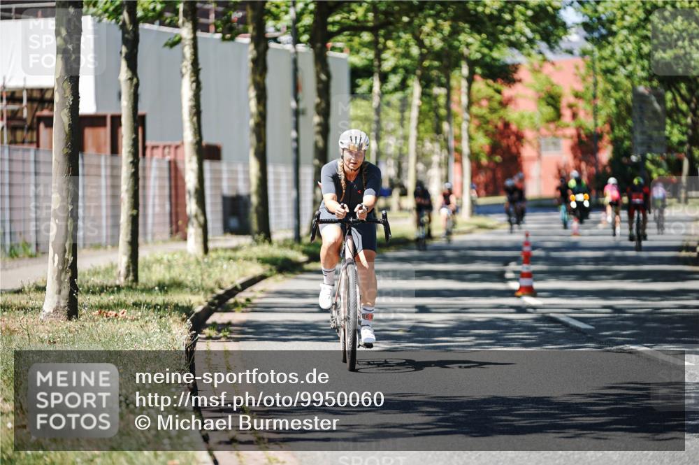 09.08.2026 - GEWOBA Citytriathlon Bremen Michael Burmester http://msf.ph/oto/9950060 09.08.2026 13:02:30 Radfahren 607, 614, 632, 676, 723, 791, 873, 966, 1007, 1011, 1020 meine-sportfotos.de