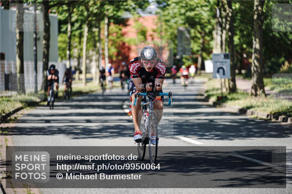 09.08.2026 - GEWOBA Citytriathlon Bremen Michael Burmester http://msf.ph/oto/9950064 09.08.2026 13:02:32 Radfahren 607, 614, 632, 676, 691, 723, 791, 873, 966, 1007, 1011, 1020 meine-sportfotos.de