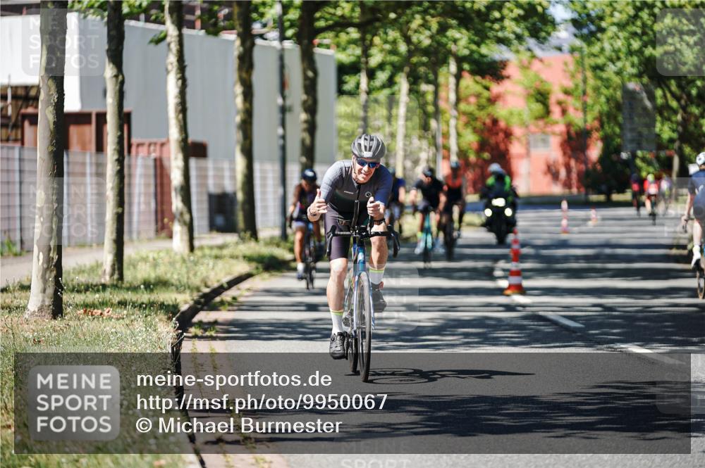 09.08.2026 - GEWOBA Citytriathlon Bremen Michael Burmester http://msf.ph/oto/9950067 09.08.2026 13:02:34 Radfahren 607, 614, 632, 676, 691, 723, 791, 873, 966, 1007, 1011, 1020 meine-sportfotos.de
