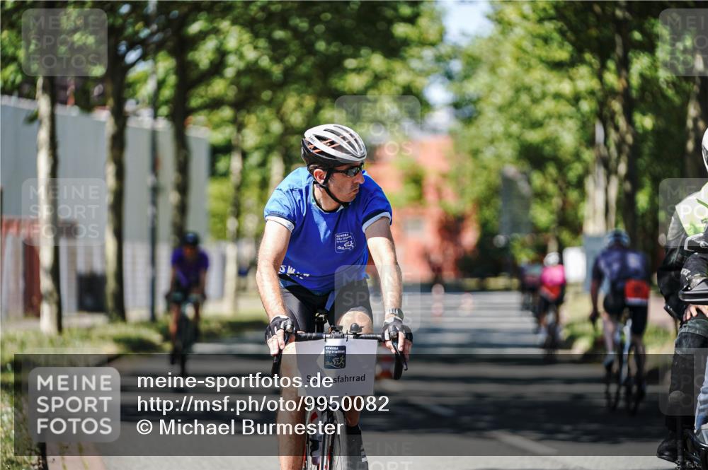 09.08.2026 - GEWOBA Citytriathlon Bremen Michael Burmester http://msf.ph/oto/9950082 09.08.2026 13:02:41 Radfahren 549, 607, 614, 654, 691, 723, 791, 873, 1007, 1020 meine-sportfotos.de