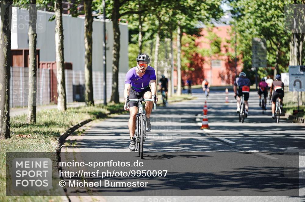 09.08.2026 - GEWOBA Citytriathlon Bremen Michael Burmester http://msf.ph/oto/9950087 09.08.2026 13:02:42 Radfahren 549, 607, 614, 654, 691, 723, 791, 873, 1007, 1020 meine-sportfotos.de