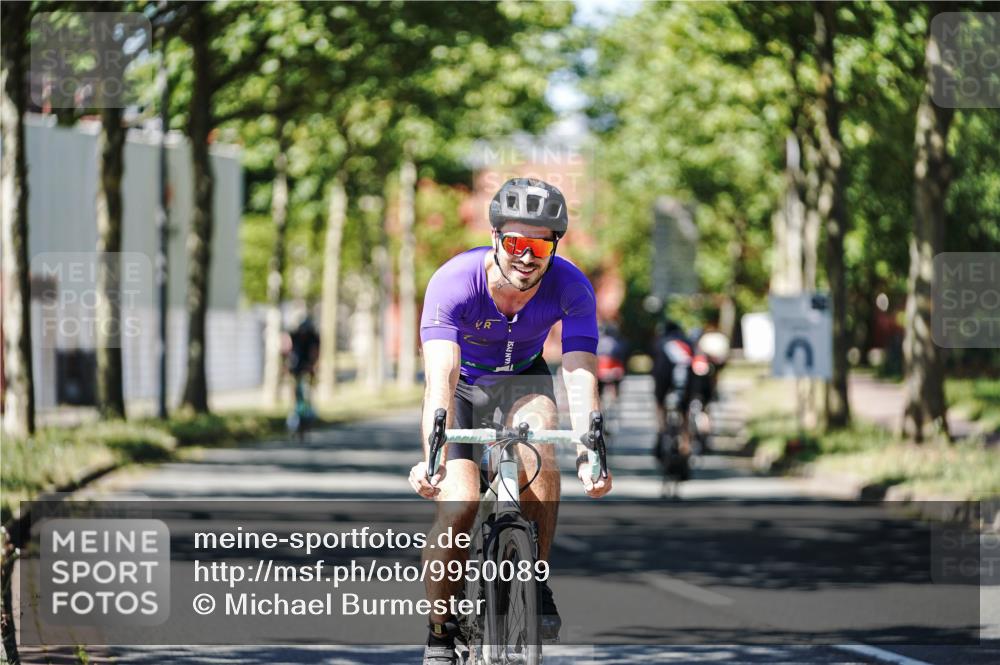 09.08.2026 - GEWOBA Citytriathlon Bremen Michael Burmester http://msf.ph/oto/9950089 09.08.2026 13:02:43 Radfahren 549, 607, 614, 654, 691, 791, 873, 1007, 1020 meine-sportfotos.de