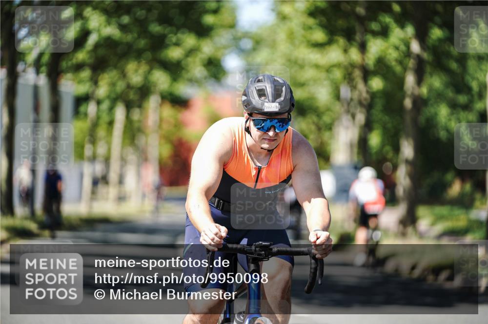 09.08.2026 - GEWOBA Citytriathlon Bremen Michael Burmester http://msf.ph/oto/9950098 09.08.2026 13:02:52 Radfahren 549, 597, 654, 681, 1105 meine-sportfotos.de