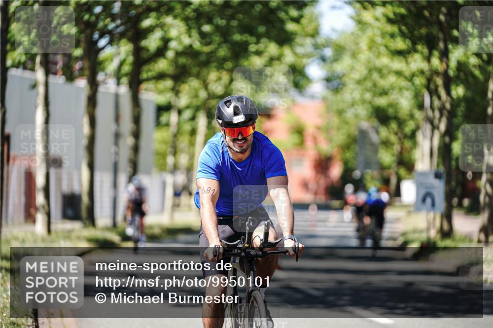 09.08.2026 - GEWOBA Citytriathlon Bremen Michael Burmester http://msf.ph/oto/9950101 09.08.2026 13:02:57 Radfahren 549, 597, 654, 681, 1105 meine-sportfotos.de