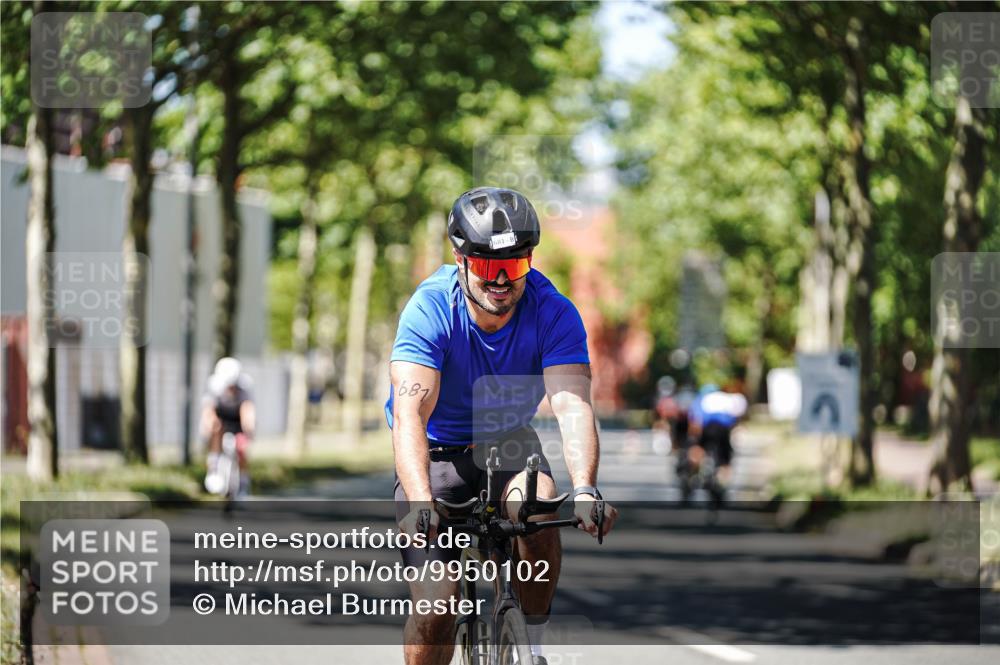 09.08.2026 - GEWOBA Citytriathlon Bremen Michael Burmester http://msf.ph/oto/9950102 09.08.2026 13:02:57 Radfahren 549, 597, 654, 681, 1105 meine-sportfotos.de