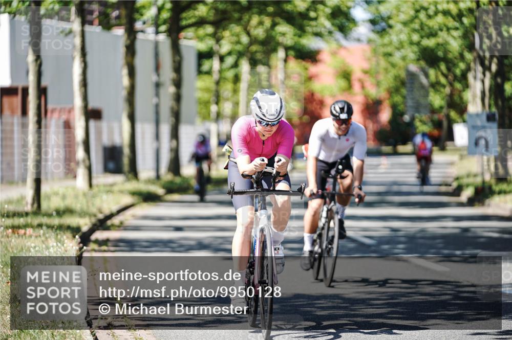 09.08.2026 - GEWOBA Citytriathlon Bremen Michael Burmester http://msf.ph/oto/9950128 09.08.2026 13:03:30 Radfahren 591, 616, 703, 735, 768, 793, 885, 945, 985, 1106 meine-sportfotos.de