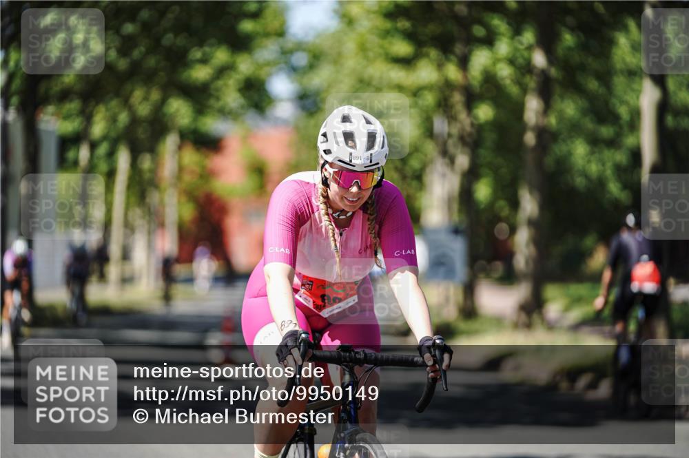 09.08.2026 - GEWOBA Citytriathlon Bremen Michael Burmester http://msf.ph/oto/9950149 09.08.2026 13:03:50 Radfahren 575, 646, 698, 721, 769, 793, 828, 835, 842, 891, 974, 1122, 1157 meine-sportfotos.de