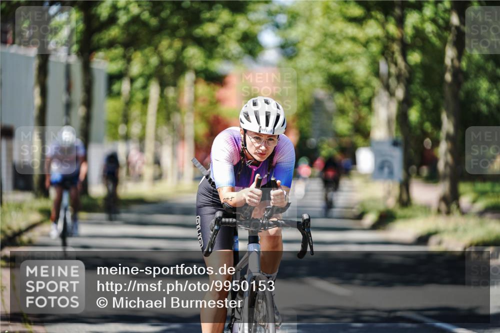 09.08.2026 - GEWOBA Citytriathlon Bremen Michael Burmester http://msf.ph/oto/9950153 09.08.2026 13:03:54 Radfahren 646, 698, 721, 769, 828, 842, 891, 974, 996, 1108, 1122, 1157 meine-sportfotos.de