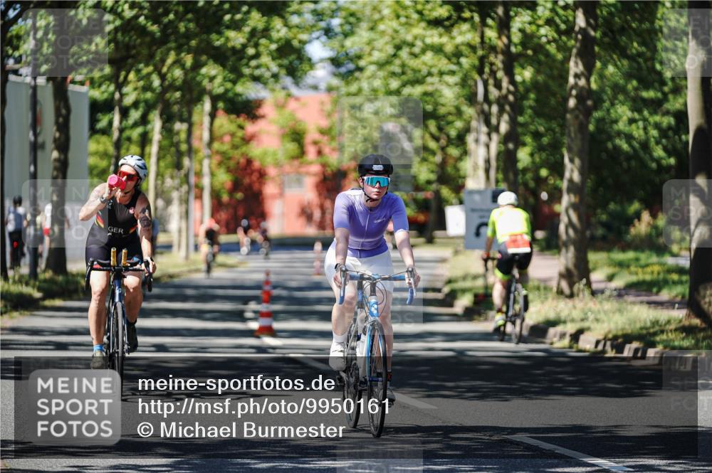 09.08.2026 - GEWOBA Citytriathlon Bremen Michael Burmester http://msf.ph/oto/9950161 09.08.2026 13:04:03 Radfahren 662, 828, 842, 974, 996, 1001, 1108 meine-sportfotos.de