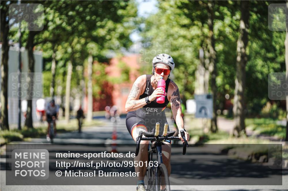 09.08.2026 - GEWOBA Citytriathlon Bremen Michael Burmester http://msf.ph/oto/9950163 09.08.2026 13:04:04 Radfahren 662, 828, 842, 853, 974, 996, 1001, 1108 meine-sportfotos.de
