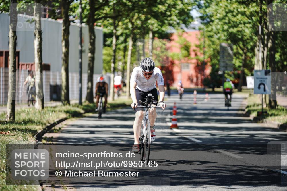 09.08.2026 - GEWOBA Citytriathlon Bremen Michael Burmester http://msf.ph/oto/9950165 09.08.2026 13:04:07 Radfahren 662, 842, 853, 883, 996, 1001, 1108 meine-sportfotos.de