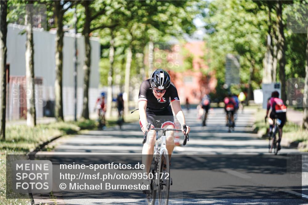 09.08.2026 - GEWOBA Citytriathlon Bremen Michael Burmester http://msf.ph/oto/9950172 09.08.2026 13:04:14 Radfahren 662, 853, 883, 941, 955, 1001 meine-sportfotos.de