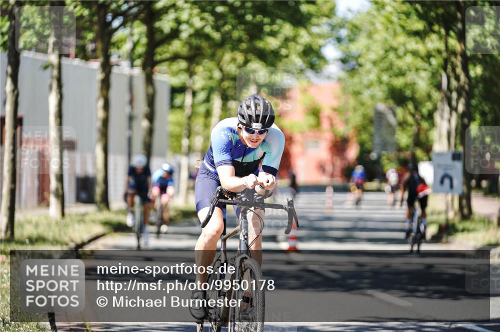 09.08.2026 - GEWOBA Citytriathlon Bremen Michael Burmester http://msf.ph/oto/9950178 09.08.2026 13:04:22 Radfahren 112, 630, 853, 881, 883, 936, 941, 955, 997, 1001, 1002 meine-sportfotos.de