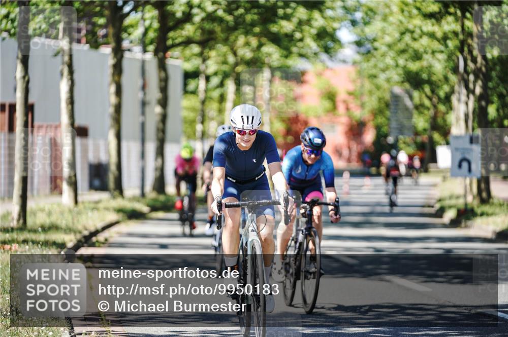 09.08.2026 - GEWOBA Citytriathlon Bremen Michael Burmester http://msf.ph/oto/9950183 09.08.2026 13:04:24 Radfahren 112, 569, 630, 853, 881, 883, 936, 941, 955, 962, 997, 1002 meine-sportfotos.de