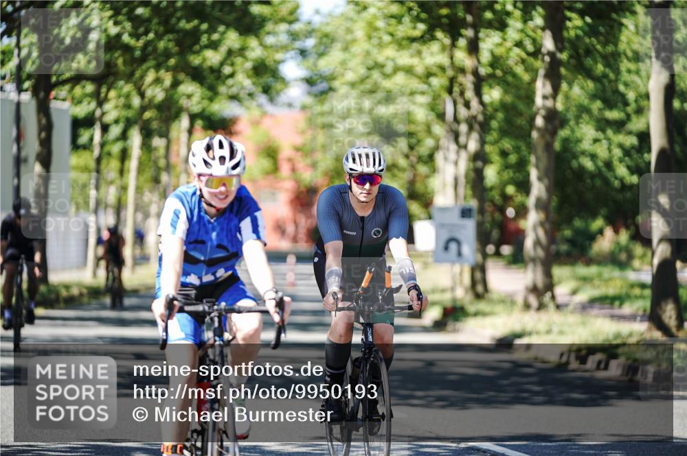 09.08.2026 - GEWOBA Citytriathlon Bremen Michael Burmester http://msf.ph/oto/9950193 09.08.2026 13:04:31 Radfahren 112, 569, 630, 692, 697, 881, 936, 941, 962, 997, 1002, 1152 meine-sportfotos.de