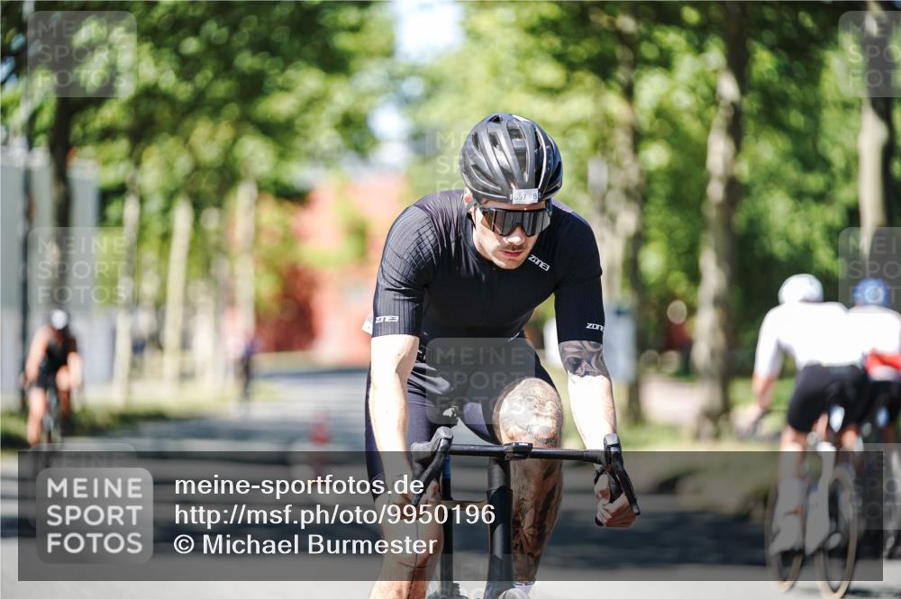 09.08.2026 - GEWOBA Citytriathlon Bremen Michael Burmester http://msf.ph/oto/9950196 09.08.2026 13:04:33 Radfahren 112, 569, 630, 692, 697, 881, 936, 962, 997, 1002, 1152 meine-sportfotos.de