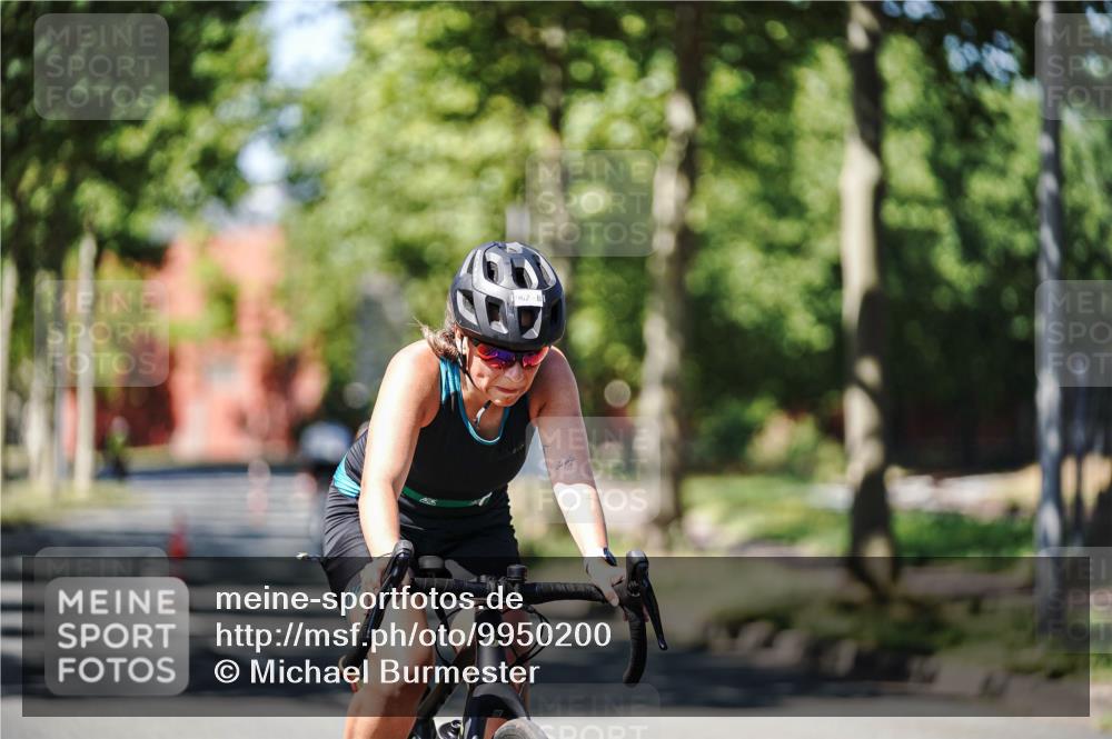 09.08.2026 - GEWOBA Citytriathlon Bremen Michael Burmester http://msf.ph/oto/9950200 09.08.2026 13:04:36 Radfahren 112, 569, 692, 697, 881, 962, 997, 1002, 1152, 1160 meine-sportfotos.de