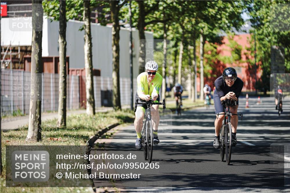 09.08.2026 - GEWOBA Citytriathlon Bremen Michael Burmester http://msf.ph/oto/9950205 09.08.2026 13:04:50 Radfahren 738, 747, 773, 777, 856, 908, 1160 meine-sportfotos.de