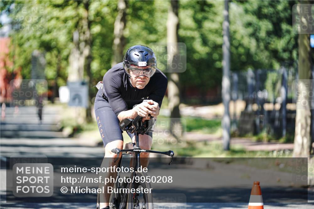 09.08.2026 - GEWOBA Citytriathlon Bremen Michael Burmester http://msf.ph/oto/9950208 09.08.2026 13:04:50 Radfahren 738, 747, 773, 777, 856, 908, 1160 meine-sportfotos.de
