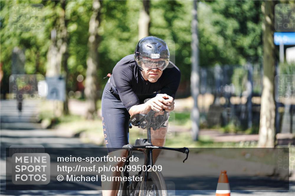 09.08.2026 - GEWOBA Citytriathlon Bremen Michael Burmester http://msf.ph/oto/9950209 09.08.2026 13:04:51 Radfahren 738, 747, 773, 777, 856, 908, 1160 meine-sportfotos.de