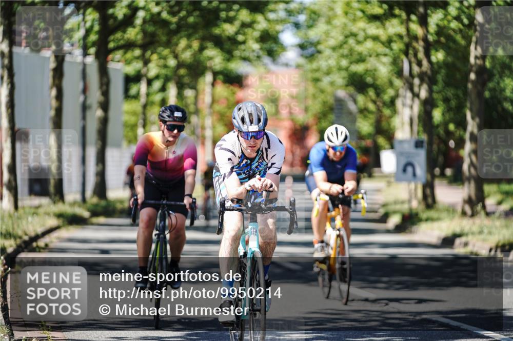 09.08.2026 - GEWOBA Citytriathlon Bremen Michael Burmester http://msf.ph/oto/9950214 09.08.2026 13:04:58 Radfahren 652, 738, 747, 773, 777, 856, 908, 917, 922 meine-sportfotos.de