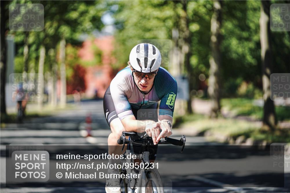 09.08.2026 - GEWOBA Citytriathlon Bremen Michael Burmester http://msf.ph/oto/9950231 09.08.2026 13:05:18 Radfahren 583, 818, 830, 922, 1139 meine-sportfotos.de