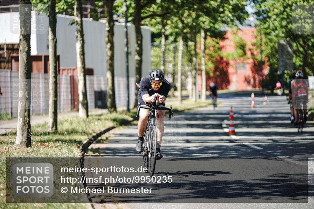 09.08.2026 - GEWOBA Citytriathlon Bremen Michael Burmester http://msf.ph/oto/9950235 09.08.2026 13:05:28 Radfahren 583, 613, 642, 830 meine-sportfotos.de
