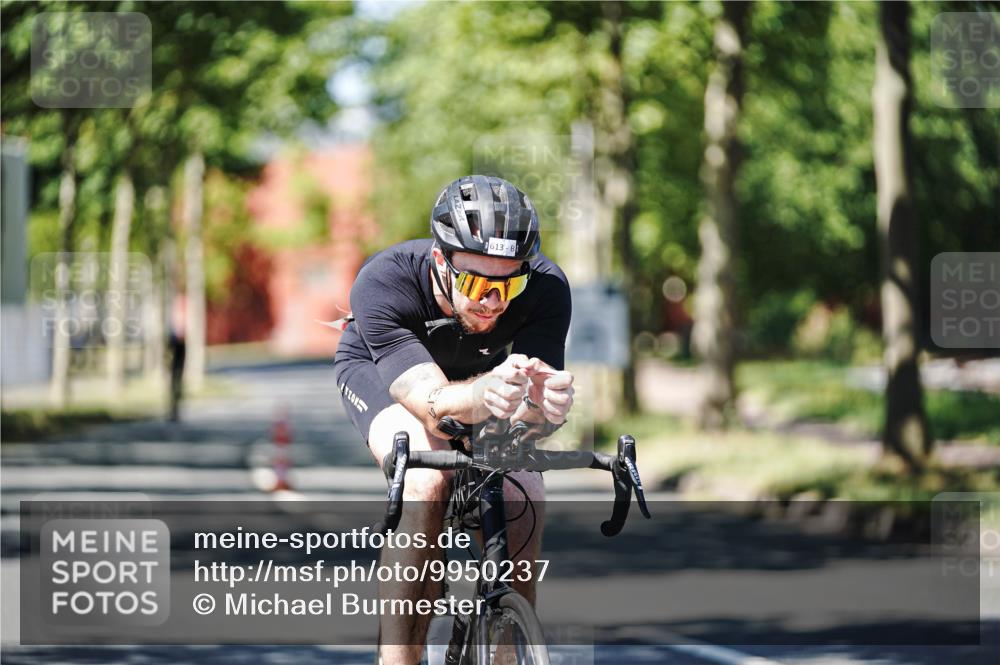 09.08.2026 - GEWOBA Citytriathlon Bremen Michael Burmester http://msf.ph/oto/9950237 09.08.2026 13:05:29 Radfahren 583, 613, 642, 830 meine-sportfotos.de