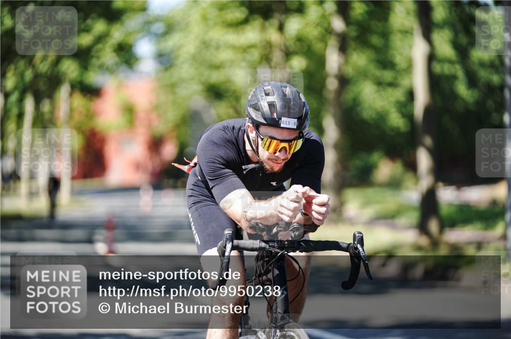 09.08.2026 - GEWOBA Citytriathlon Bremen Michael Burmester http://msf.ph/oto/9950238 09.08.2026 13:05:29 Radfahren 583, 613, 642, 830 meine-sportfotos.de