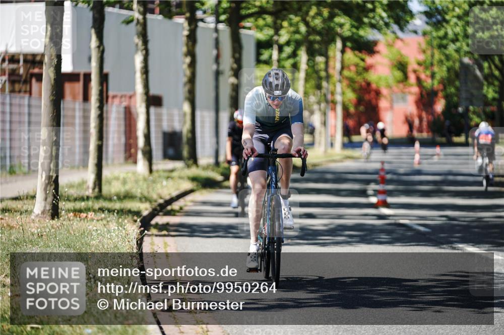 09.08.2026 - GEWOBA Citytriathlon Bremen Michael Burmester http://msf.ph/oto/9950264 09.08.2026 13:06:08 Radfahren 540, 547, 619, 913, 969 meine-sportfotos.de