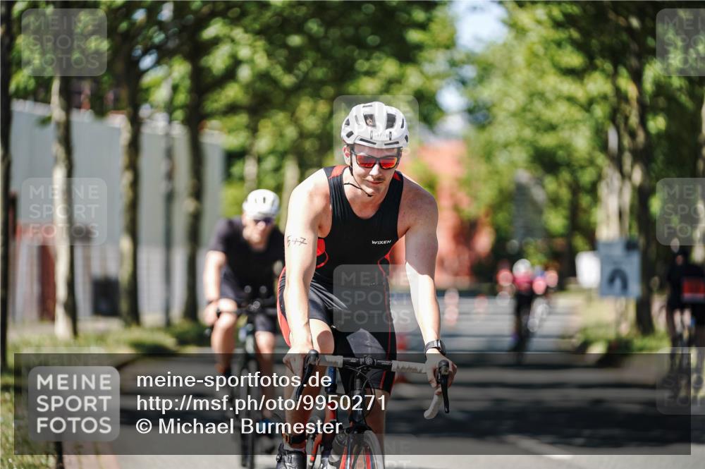 09.08.2026 - GEWOBA Citytriathlon Bremen Michael Burmester http://msf.ph/oto/9950271 09.08.2026 13:06:11 Radfahren 540, 547, 619, 765, 969 meine-sportfotos.de