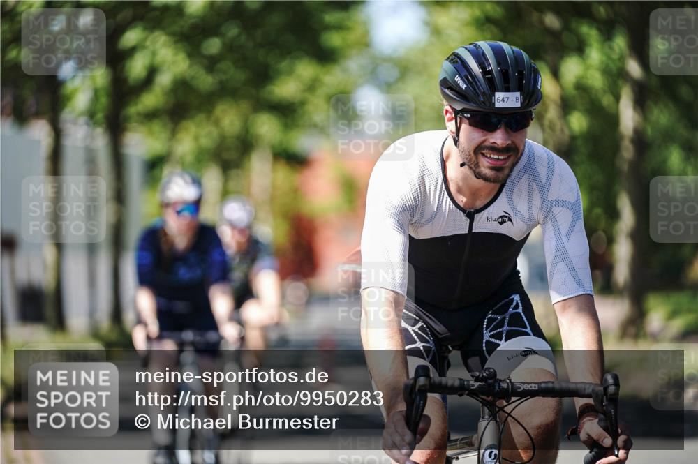 09.08.2026 - GEWOBA Citytriathlon Bremen Michael Burmester http://msf.ph/oto/9950283 09.08.2026 13:06:26 Radfahren 645, 647, 677, 683, 685, 765, 927 meine-sportfotos.de