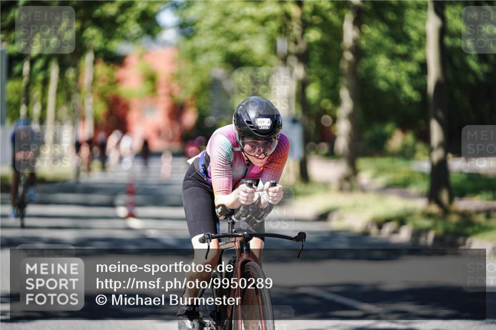 09.08.2026 - GEWOBA Citytriathlon Bremen Michael Burmester http://msf.ph/oto/9950289 09.08.2026 13:06:33 Radfahren 544, 624, 644, 645, 647, 677, 683, 685, 811, 824, 882, 927, 987 meine-sportfotos.de