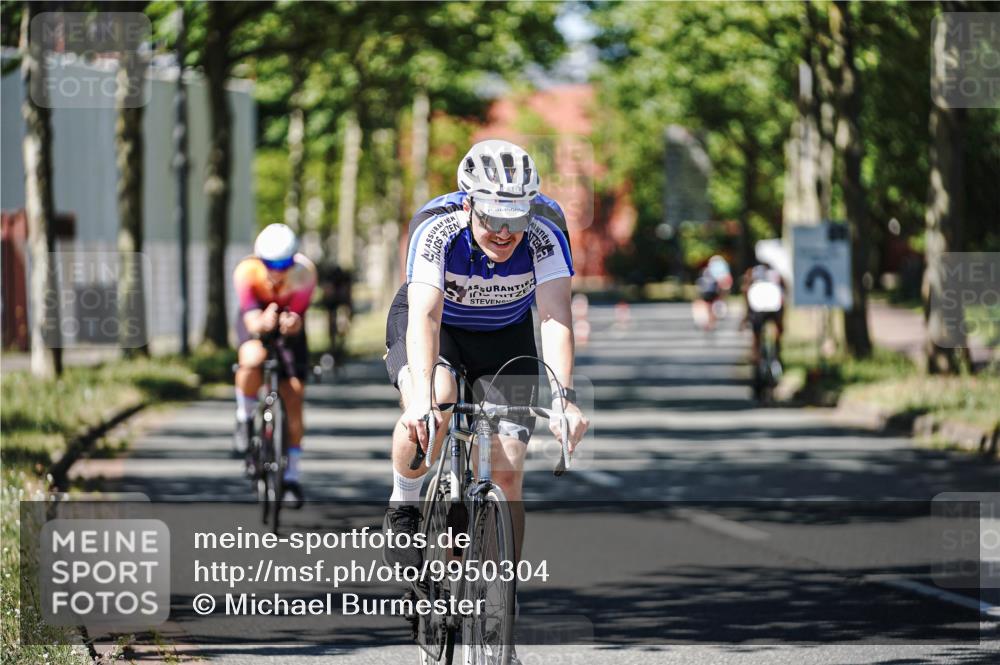 09.08.2026 - GEWOBA Citytriathlon Bremen Michael Burmester http://msf.ph/oto/9950304 09.08.2026 13:06:50 Radfahren 544, 554, 563, 644, 719, 811, 874, 924, 983 meine-sportfotos.de