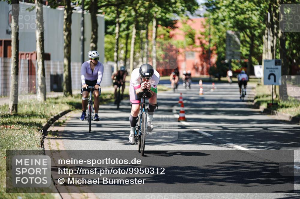 09.08.2026 - GEWOBA Citytriathlon Bremen Michael Burmester http://msf.ph/oto/9950312 09.08.2026 13:07:00 Radfahren 563, 719, 784, 924, 983, 1008 meine-sportfotos.de