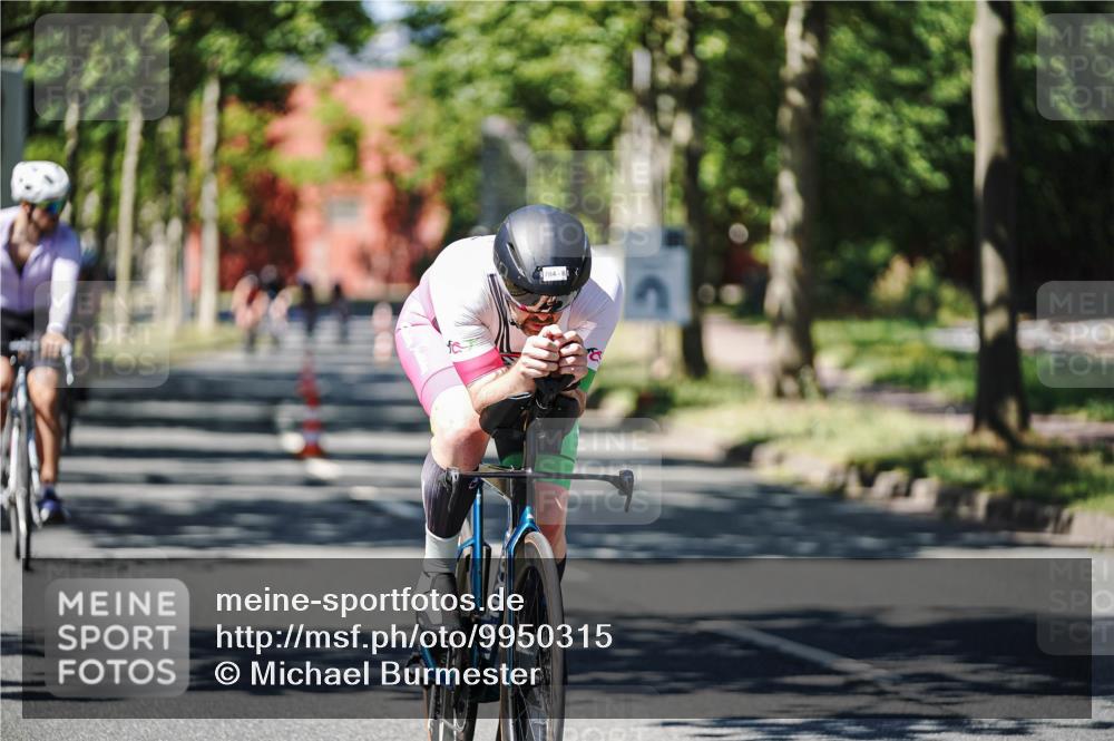 09.08.2026 - GEWOBA Citytriathlon Bremen Michael Burmester http://msf.ph/oto/9950315 09.08.2026 13:07:01 Radfahren 563, 592, 719, 784, 924, 983, 1008 meine-sportfotos.de