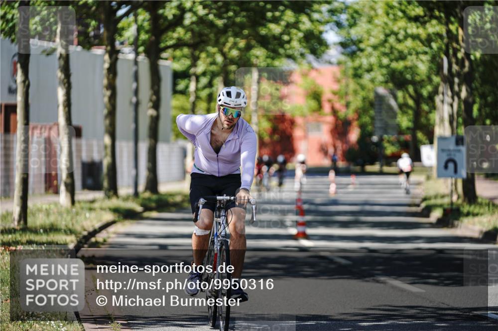 09.08.2026 - GEWOBA Citytriathlon Bremen Michael Burmester http://msf.ph/oto/9950316 09.08.2026 13:07:02 Radfahren 563, 592, 680, 719, 784, 924, 983, 1008 meine-sportfotos.de