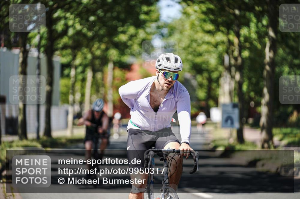 09.08.2026 - GEWOBA Citytriathlon Bremen Michael Burmester http://msf.ph/oto/9950317 09.08.2026 13:07:02 Radfahren 563, 592, 680, 719, 784, 924, 983, 1008 meine-sportfotos.de
