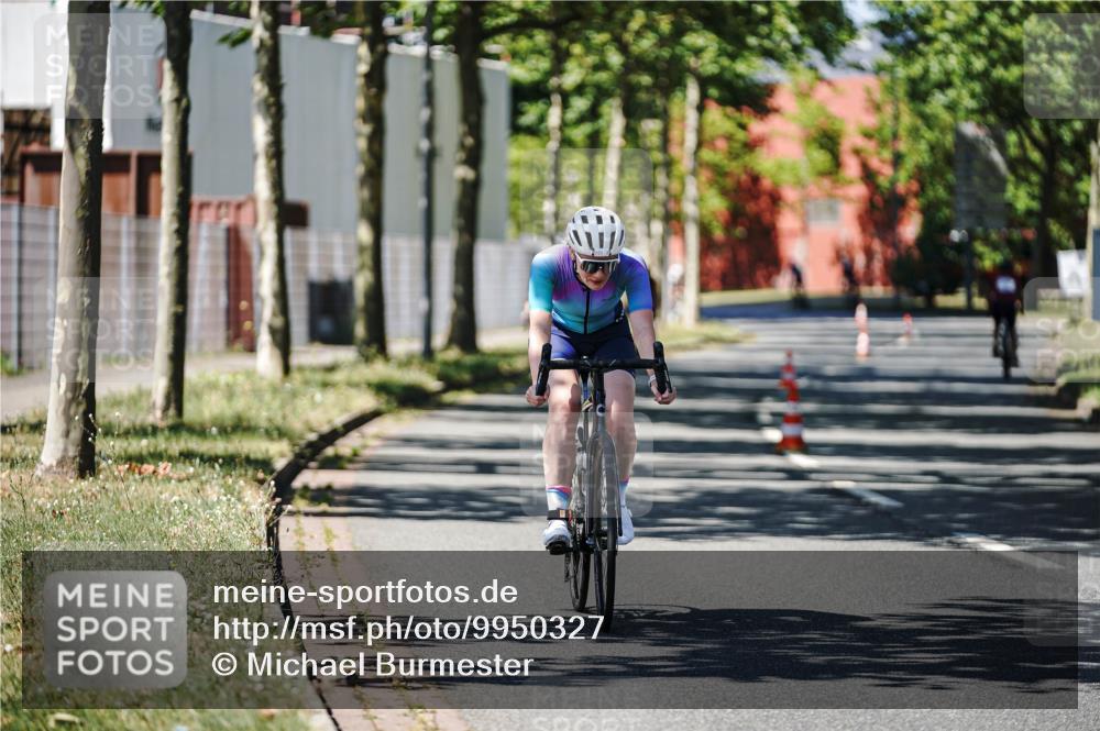 09.08.2026 - GEWOBA Citytriathlon Bremen Michael Burmester http://msf.ph/oto/9950327 09.08.2026 13:07:24 Radfahren 959, 1149, 1158 meine-sportfotos.de