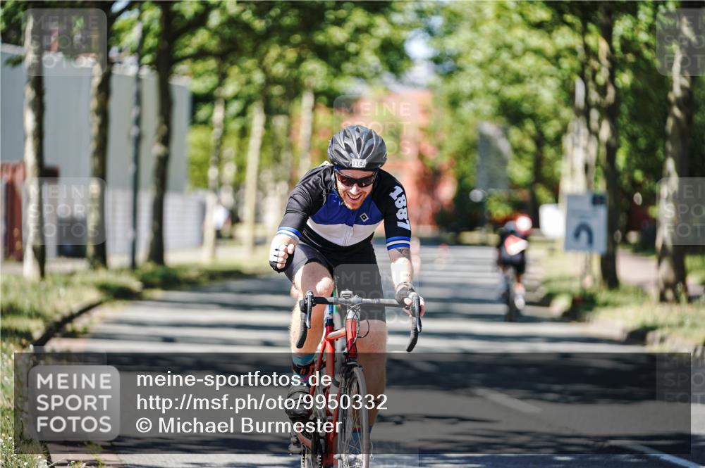 09.08.2026 - GEWOBA Citytriathlon Bremen Michael Burmester http://msf.ph/oto/9950332 09.08.2026 13:07:29 Radfahren 959, 1149, 1158 meine-sportfotos.de