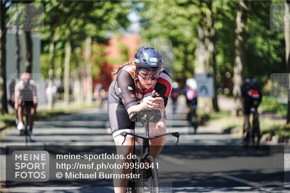 09.08.2026 - GEWOBA Citytriathlon Bremen Michael Burmester http://msf.ph/oto/9950341 09.08.2026 13:07:50 Radfahren 590, 648, 875, 932 meine-sportfotos.de